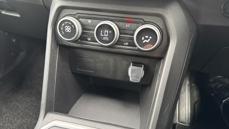 Dacia Jogger 1.0 TCe Expression 5dr Petrol Estate